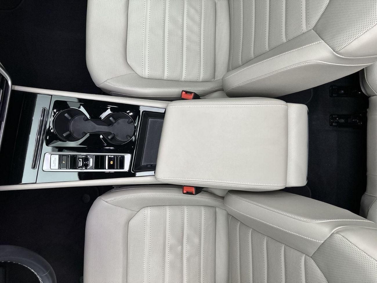 Volkswagen Teramont COMFORTLINE with Sunroof - Leather Seats 2L | VW Certified | Well Maintained