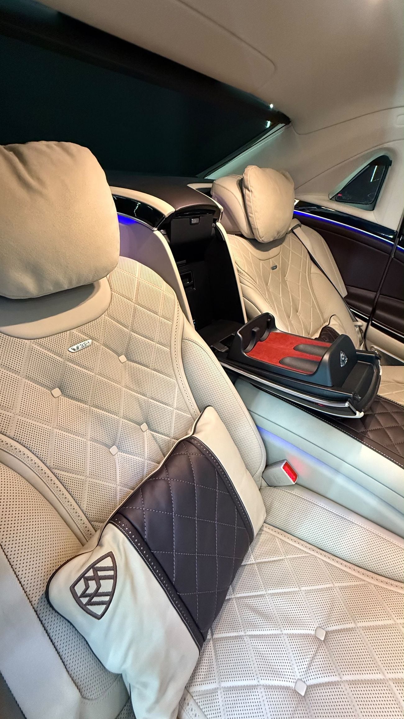 مرسيدس مايباخ S650 مايباخ Mercedes-Maybach S 650 | Fully Loaded | One Owner | Gargash Service History