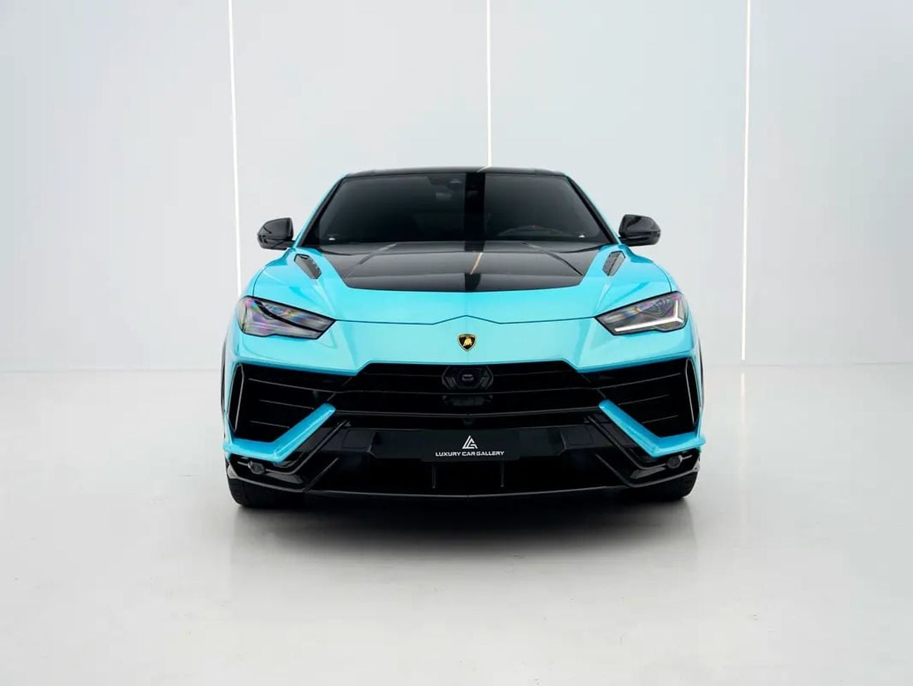 لامبورغيني اوروس PERFORMANTE Akrapovič Titanium Exhaust | Fresh Wrap | 10-Year Wrap Warranty