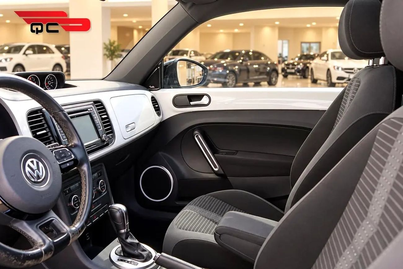 Volkswagen Beetle S | GCC Specs | Iconic Design