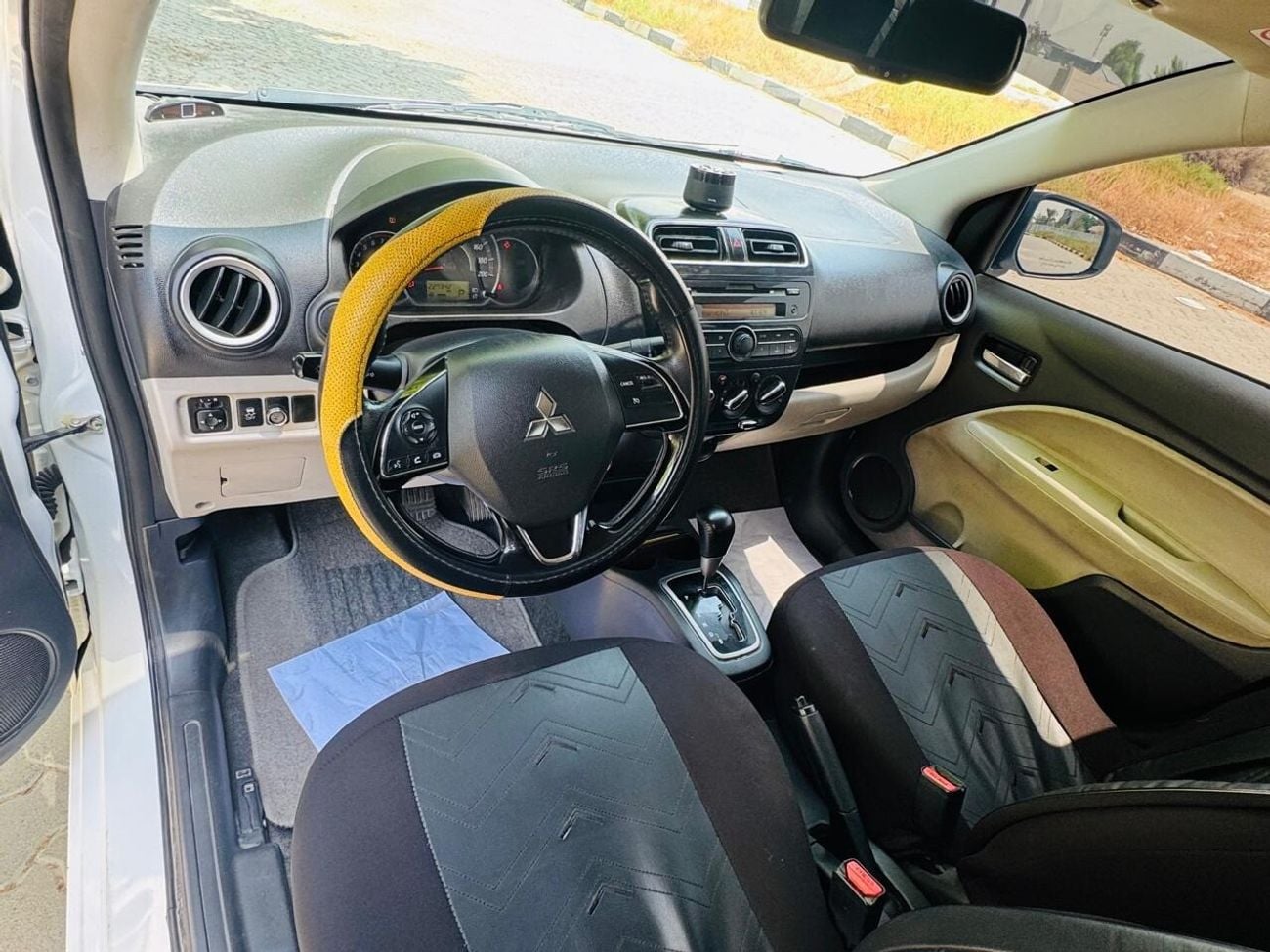 Mitsubishi Attrage GLX