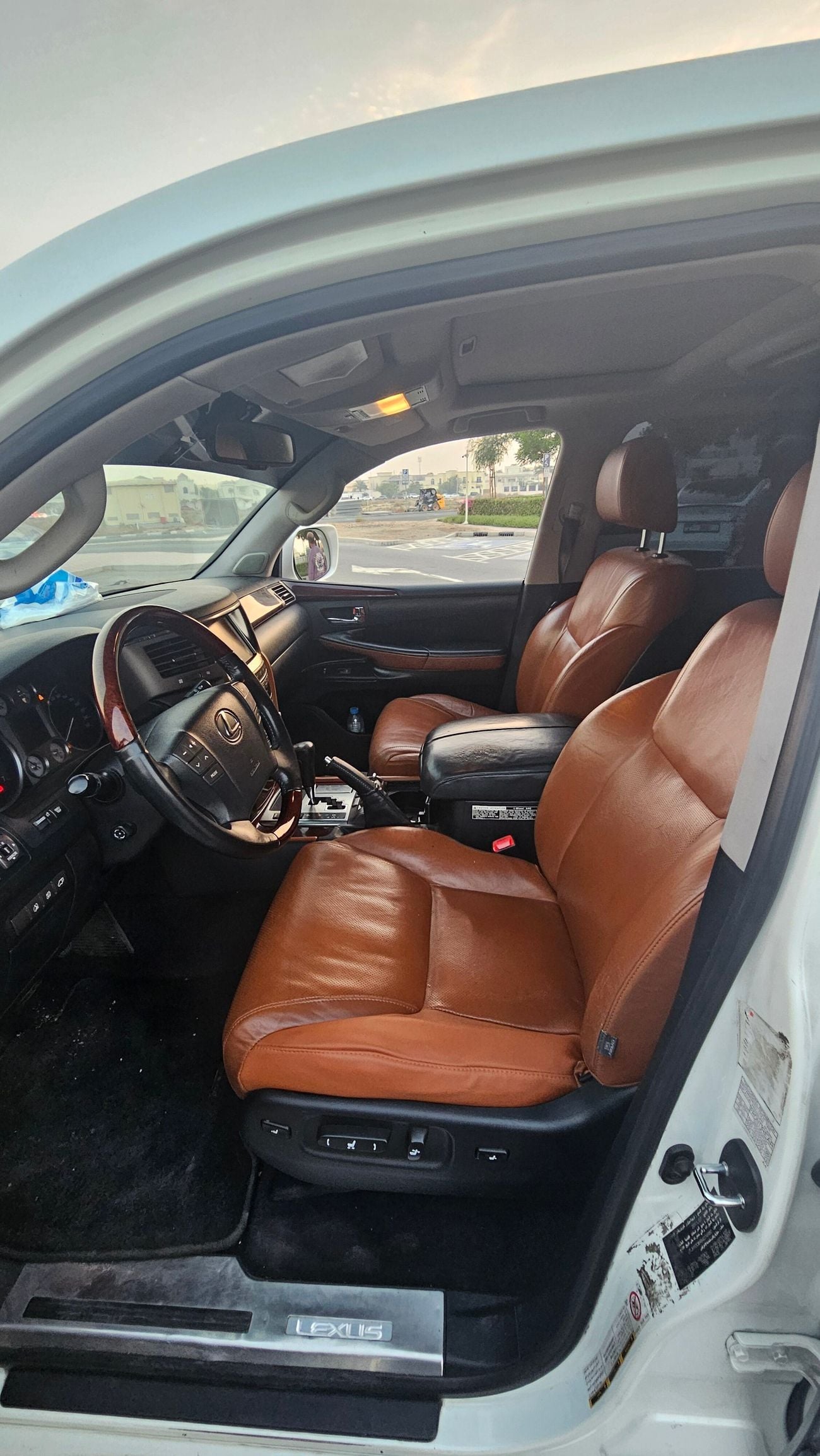 Lexus LX570 TOP NAVIGATION SPORT