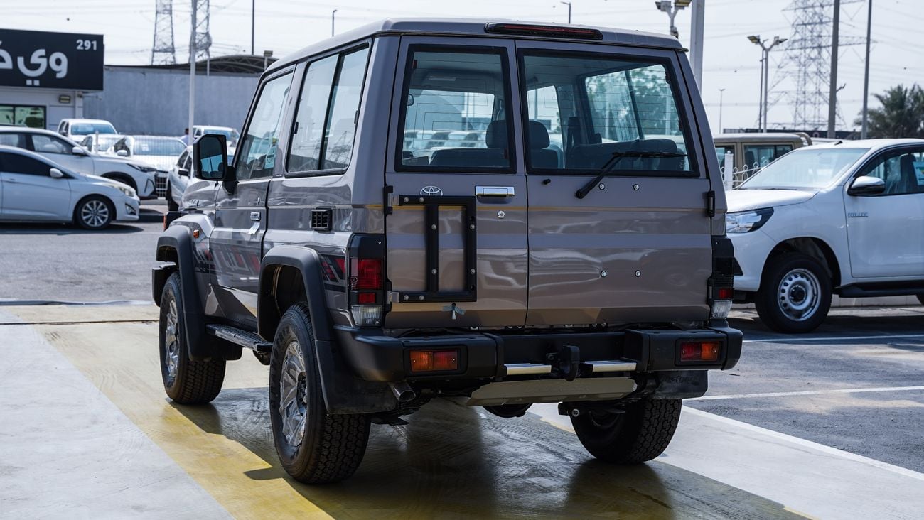 Toyota Land Cruiser 70