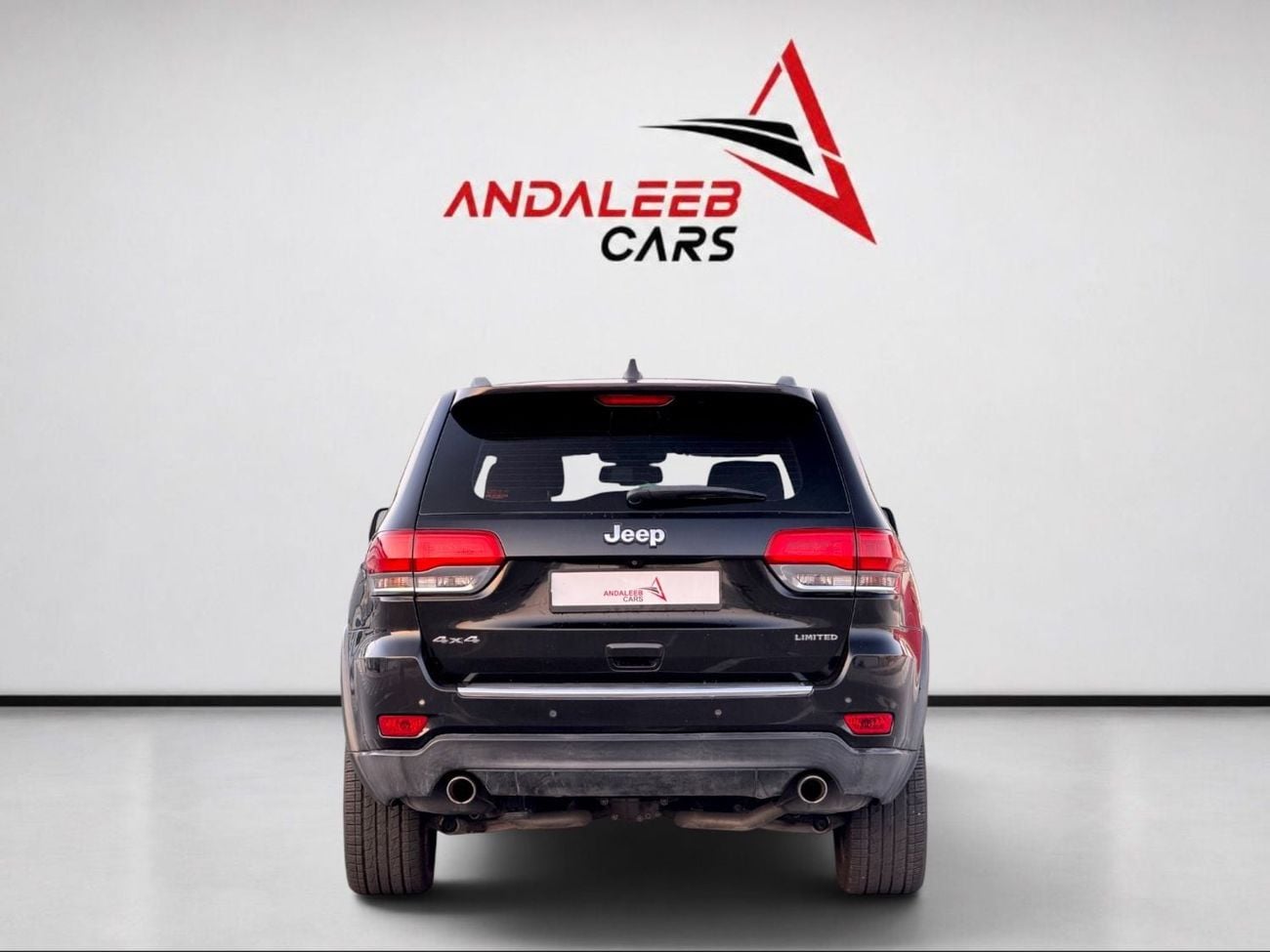 جيب جراند شيروكي LIMITED جيب جراند شيروكي ليمتد | 5.7 لتر V8 هيمي | 360 حصان | دفع رباعي | 2015 دول مجلس التعاون الخليجي