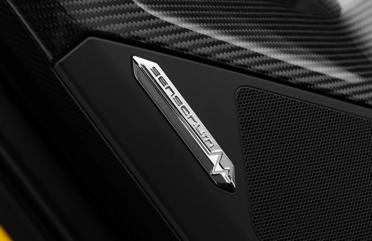 لامبورغيني أفينتادور 6.5L V12 Naturally Aspirated Engine