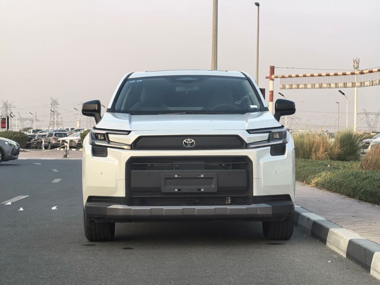 Toyota RAV4 2.5L V4 HYBRID | PWR WITH LEATHER SEATS | PANORAMIC ROOF | LUXURY EDITION | MY2026