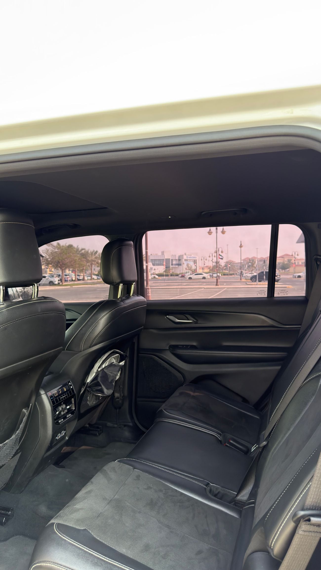 Jeep Grand Cherokee L ALTITUDE