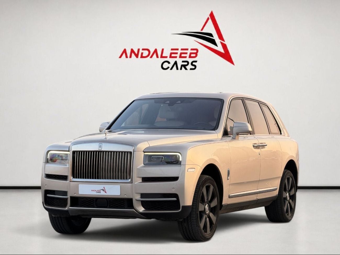 Rolls Royce Cullinan STANDARD ROLLS-ROYCE CULLINAN SILVER BADGE | GCC | ORIGINAL PAINT | AGMC SERVICE CONTRACT