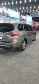 Nissan Pathfinder SV