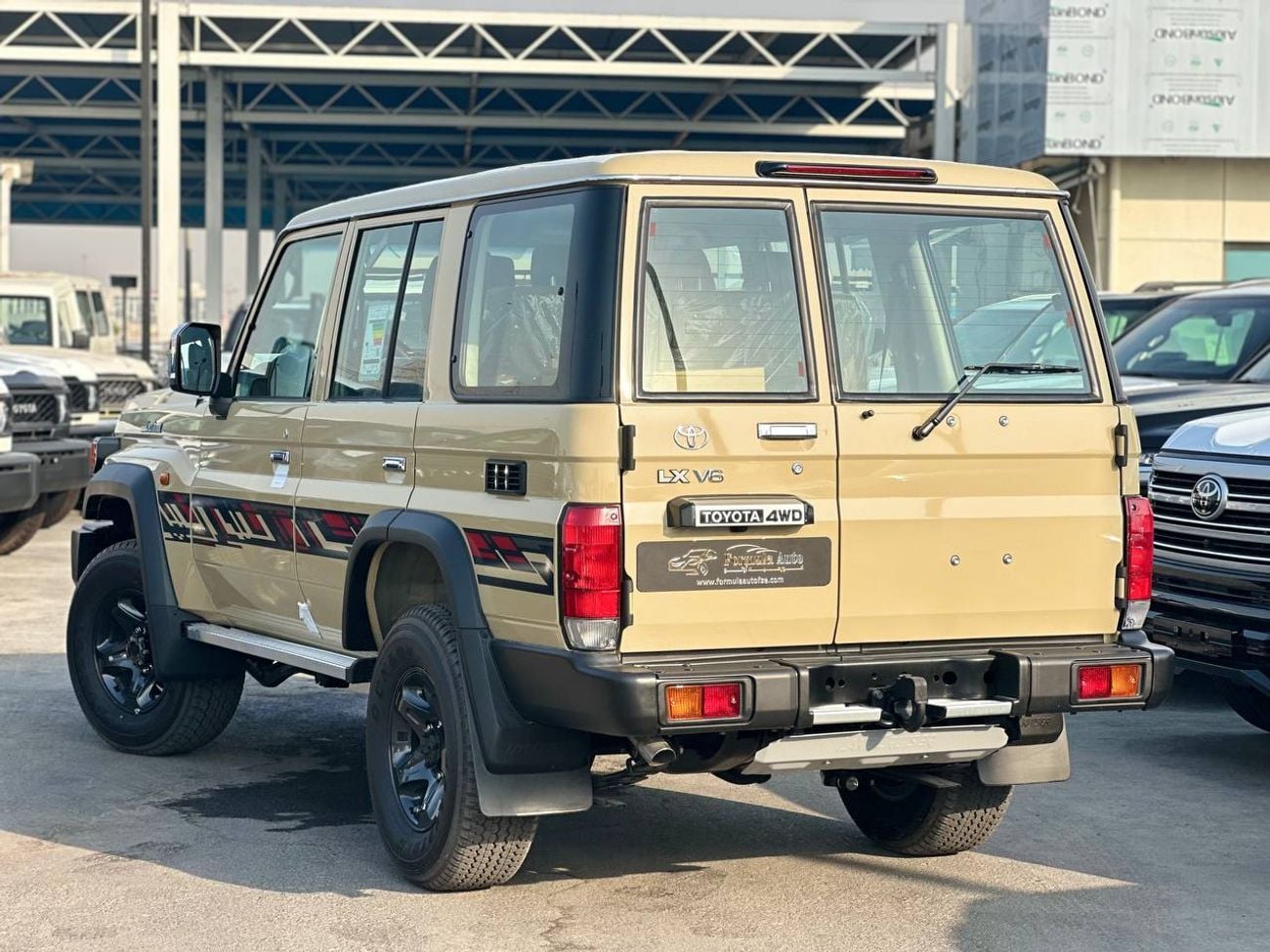 تويوتا لاند كروزر 70 LC76 LX