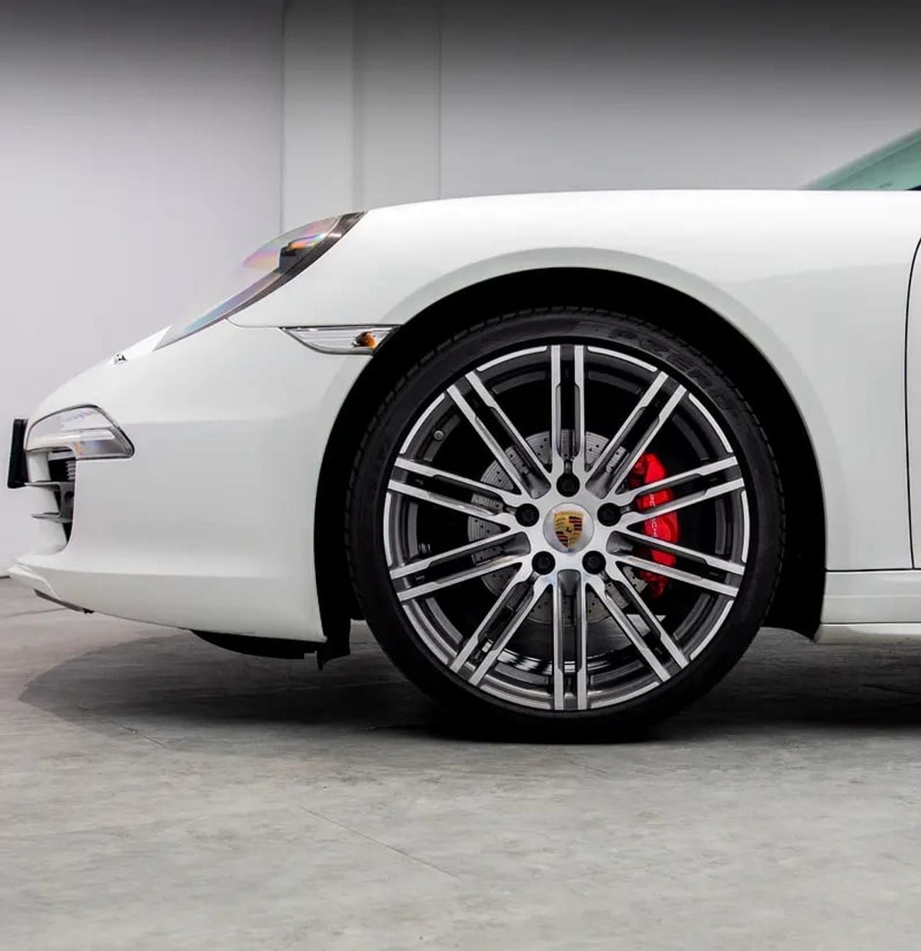 Porsche 911 CARRERA 4 Full Service History • GCC Specs • Outstanding Specification