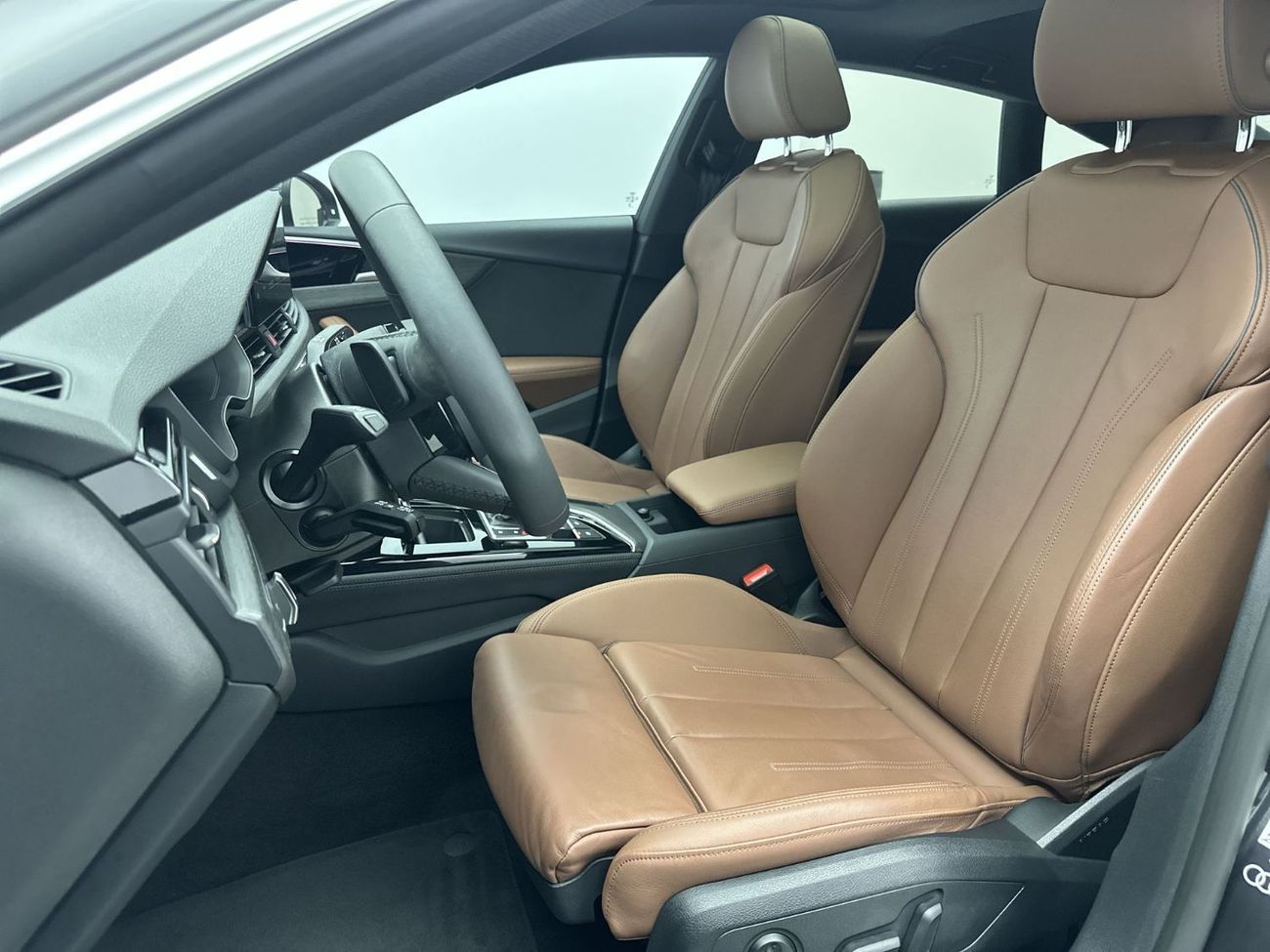 أودي A5 40 TFSI ADVANCED SPORTBACK (Ref# 23502)