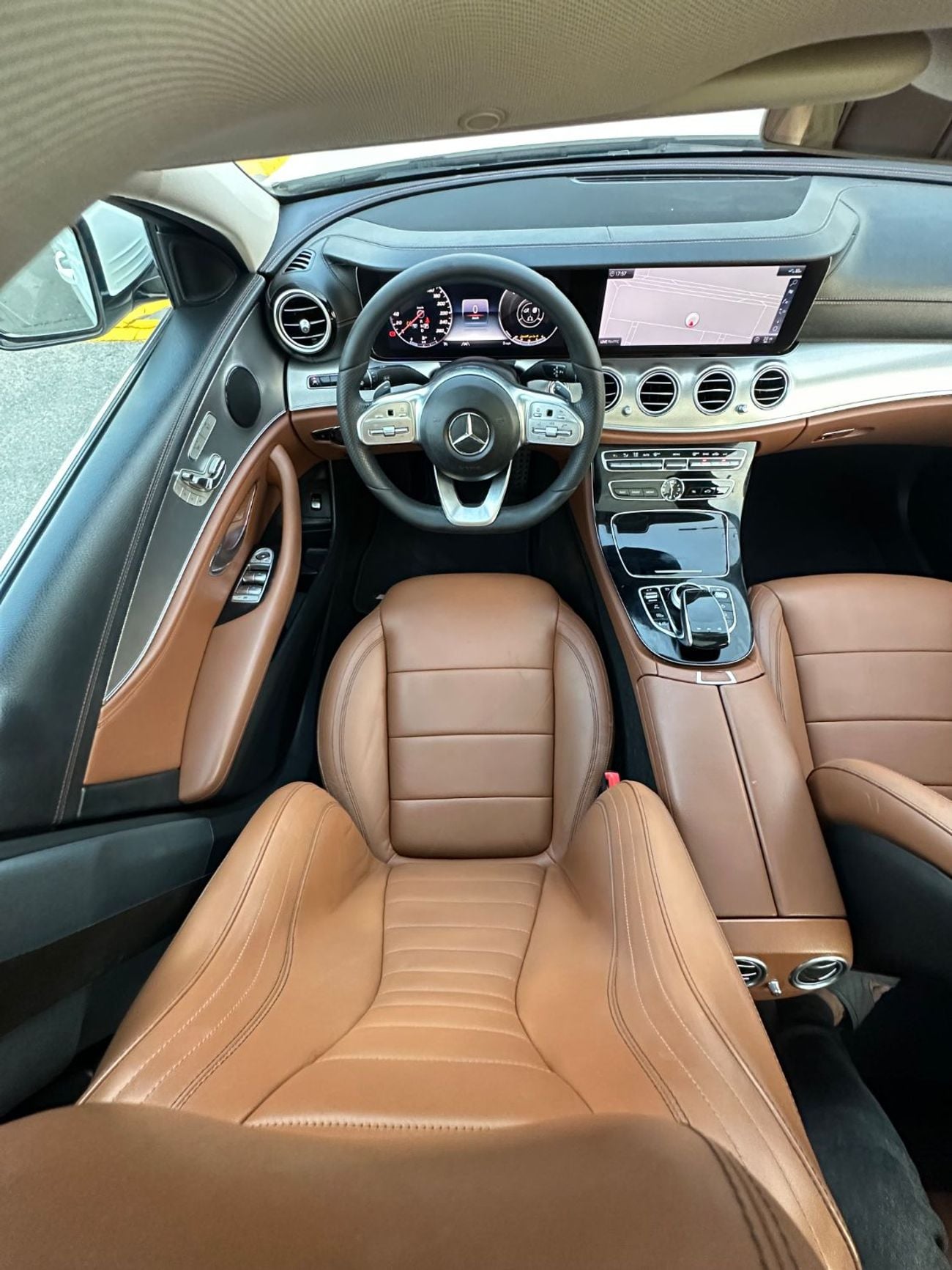 مرسيدس بنز E300 AMG