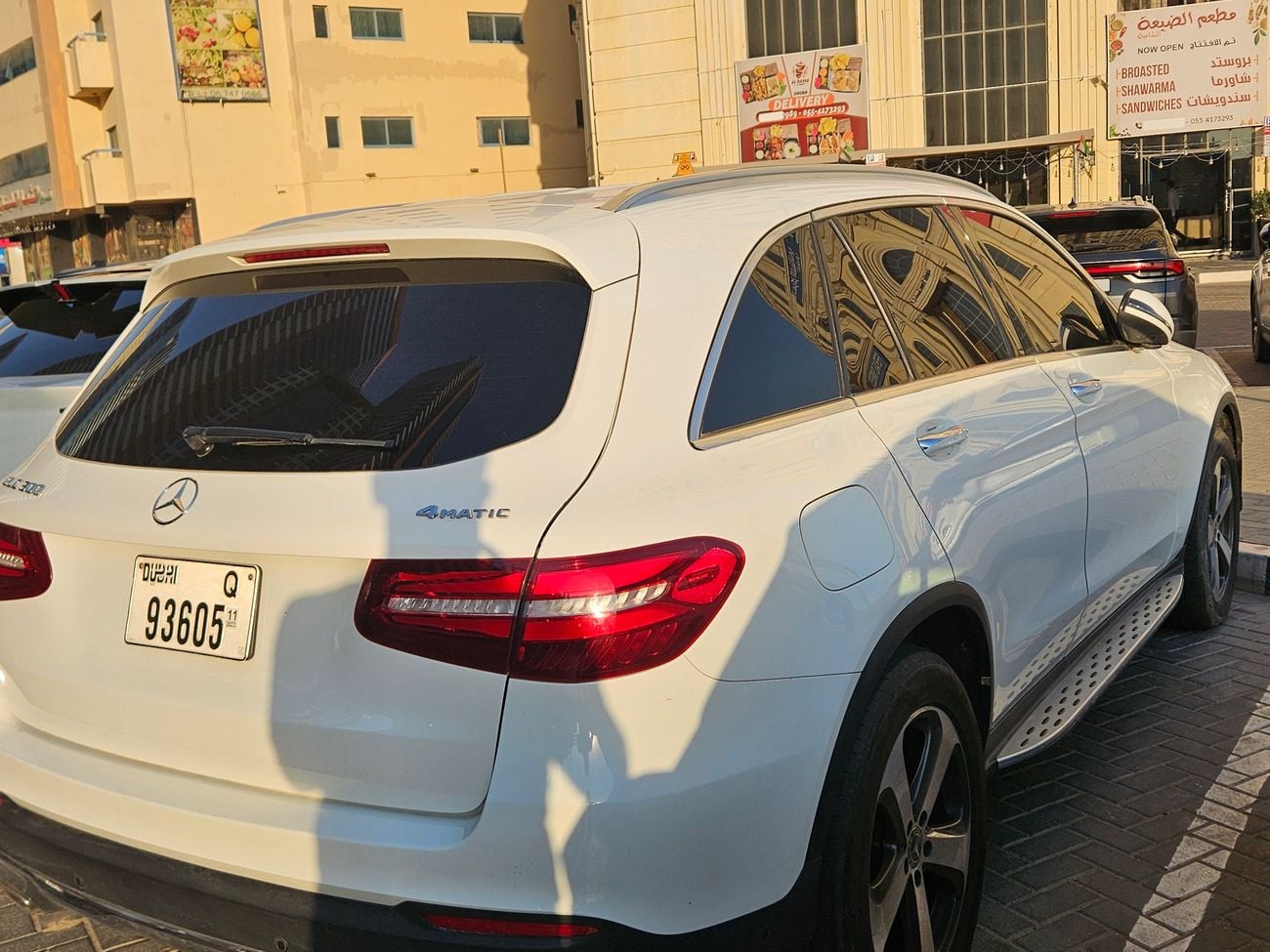 مرسيدس بنز GLC 300 E 4MATIC PREMIUM