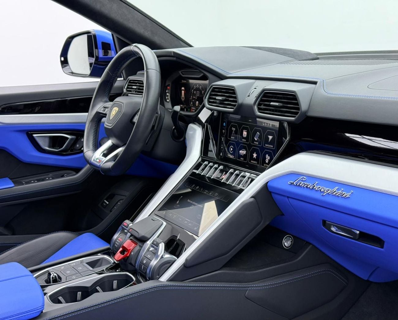 Lamborghini Urus STANDARD 2022 Lamborghini Urus, Warranty, Full Service History, Fully Loaded, Excellent Condition, Japanese