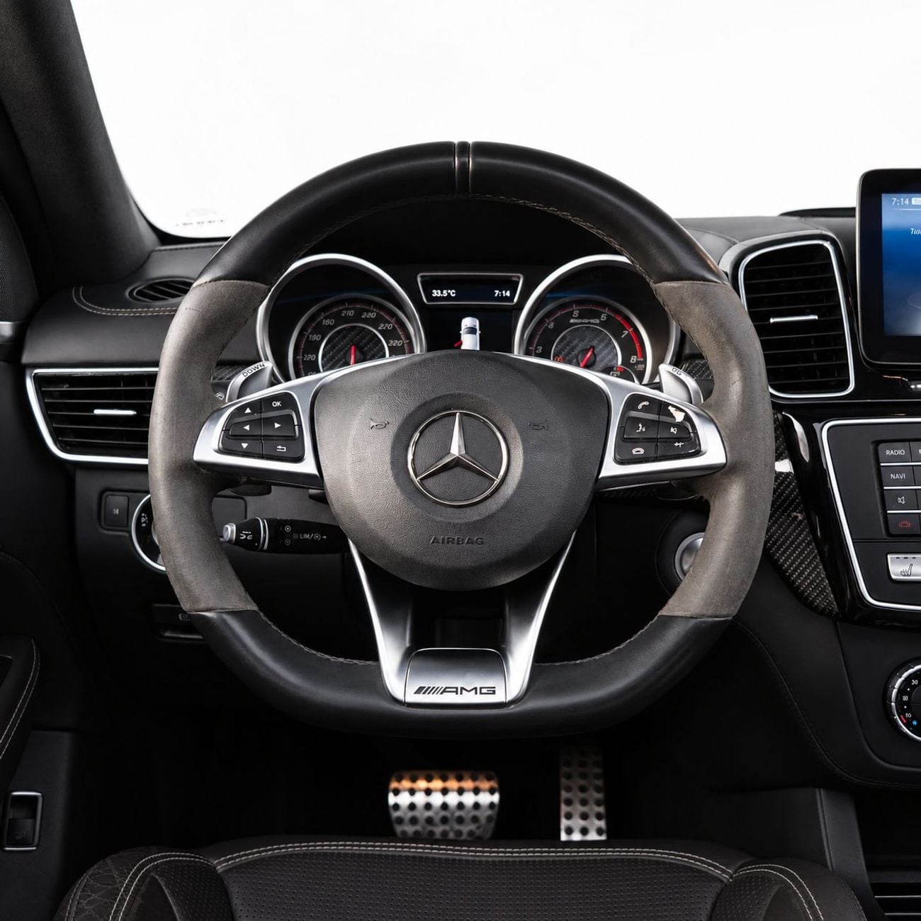 مرسيدس بنز GLE 63 AMG إس 3,329 درهم إماراتي شهرياً • بدون دفعة أولى • مرسيدس بنز GLE 63 S AMG • ضمان لمدة عام