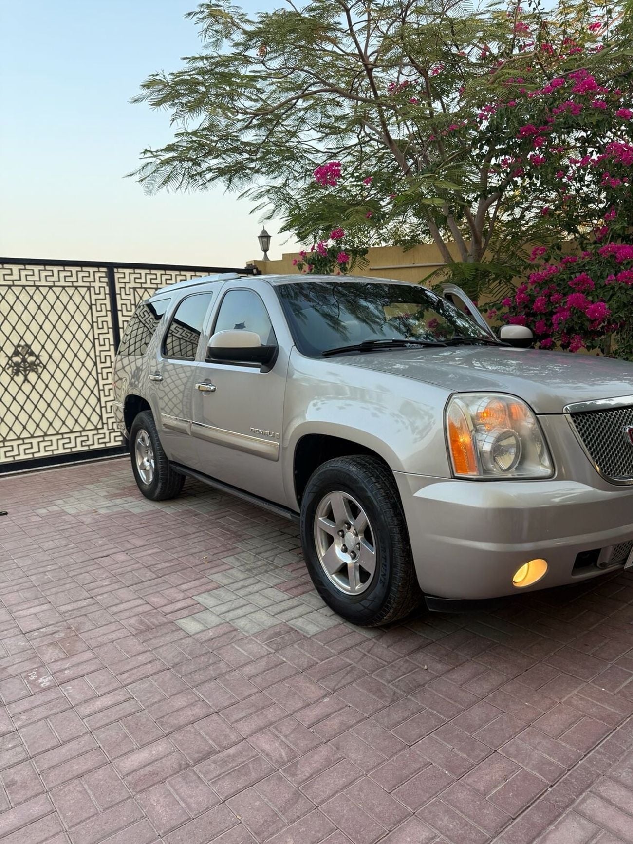GMC Yukon DENALI