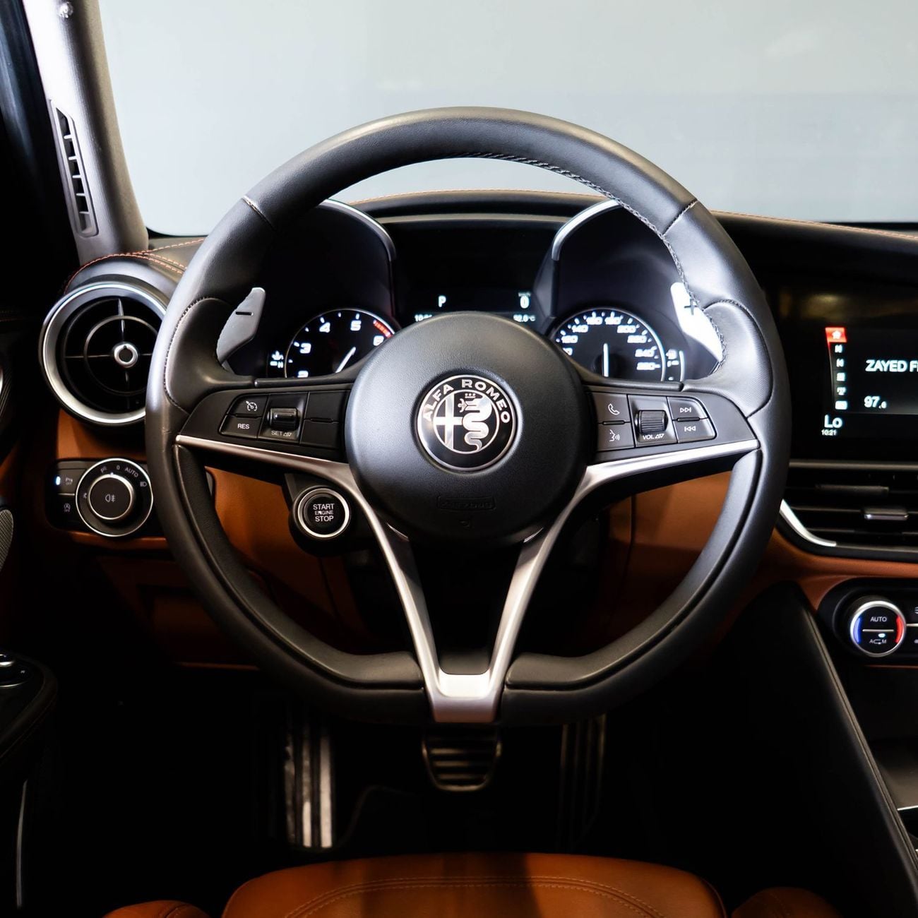 ألفا روميو جوليا VELOCE AED 1,149 P.M • 0% Downpayment • Alfa Romeo Giulia Veloce • 1 Year Warranty