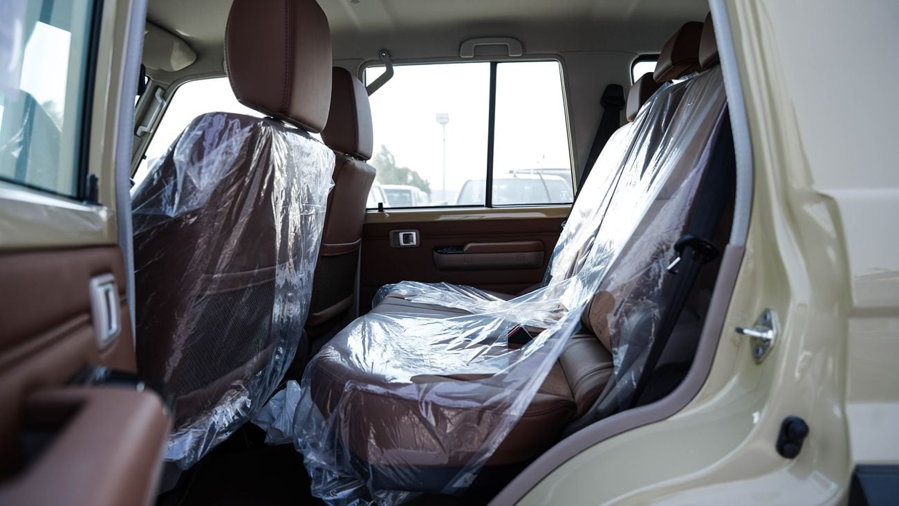 Toyota Land Cruiser 70