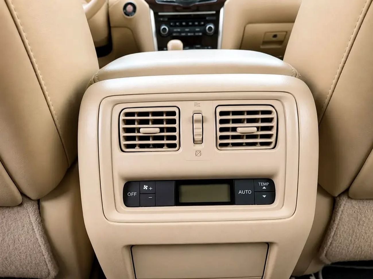 Nissan Pathfinder SV | FREE ACCIDENT | WELL MAINTAINED
