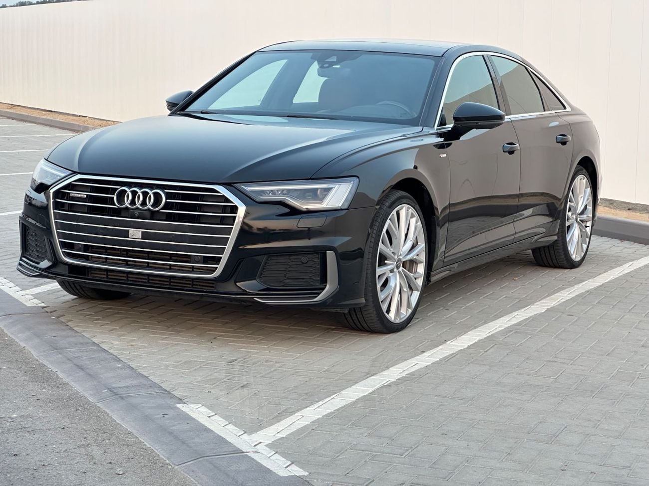 Audi A6 55 TFSI S-LINE