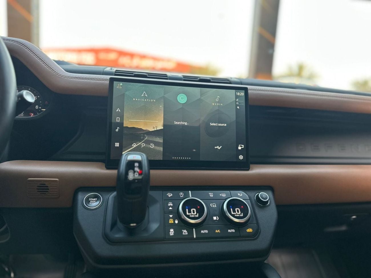 Land Rover Defender 3.0 L (P400) - 6 Cylinder Turbo (Mild Hybrid) - 400 Hp