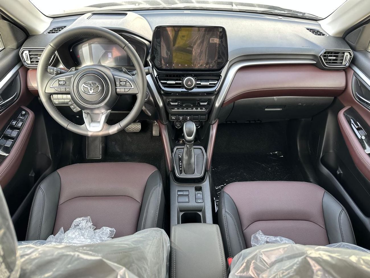 Toyota Urban Cruiser GLX 1.5L, PANORAMIC ROOF, LEATHER SEAT, HEADUP DISPLAY, MODEL 2026