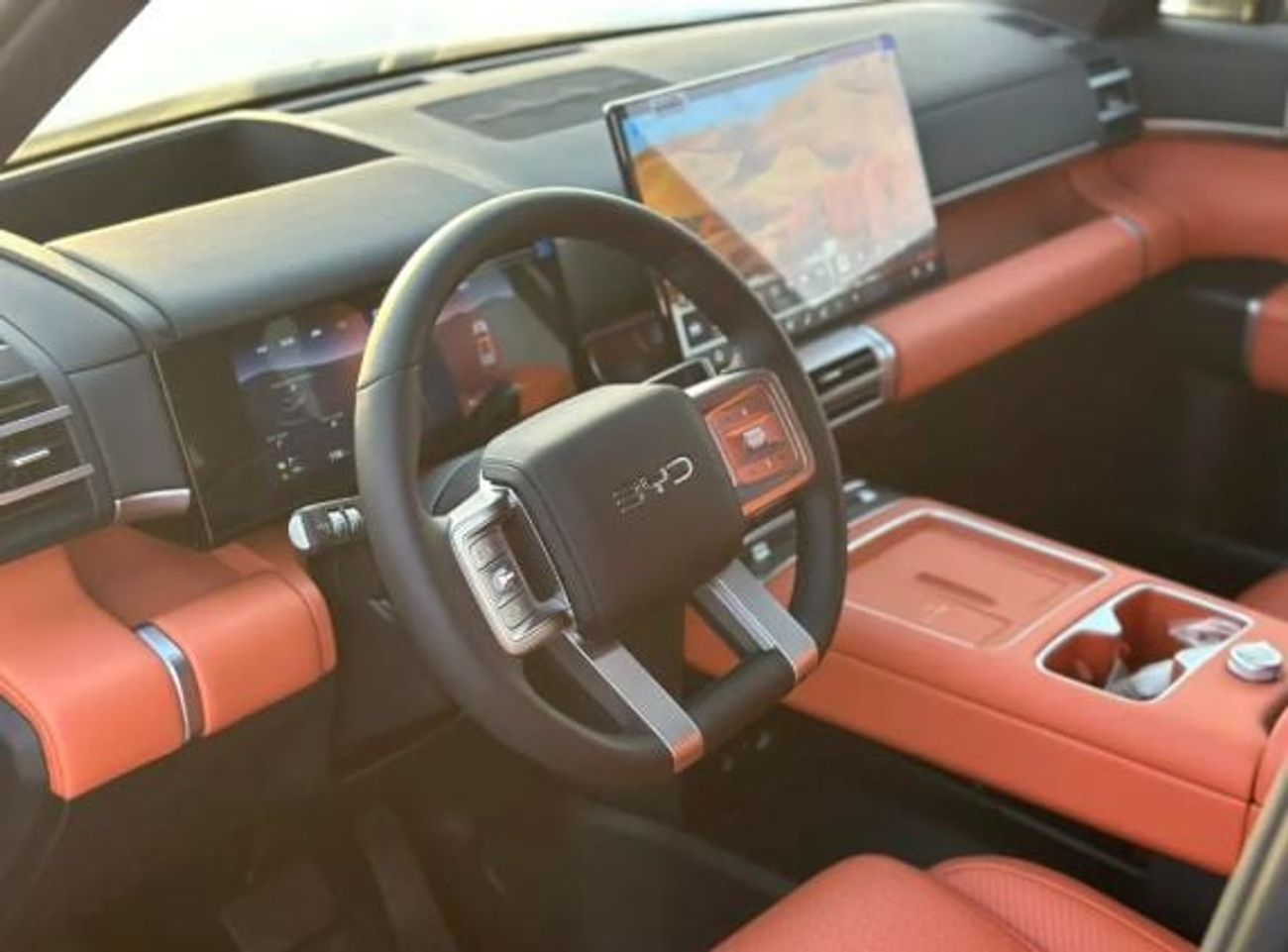 بي واي دي Ti 7 Ultra ECTB - 6. BYD Ti 7 Ultra Trim Full Options – 1.5L Hybrid Auto AWD – أسود مع برتقالي
