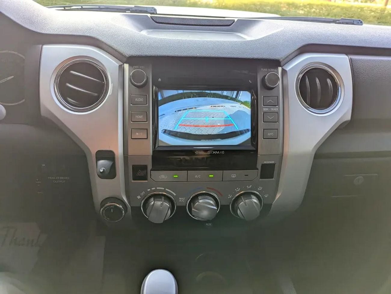 Toyota Tundra STANDARD Crewmax SR5 | GCC specs V8 5.7L Excellent Condition