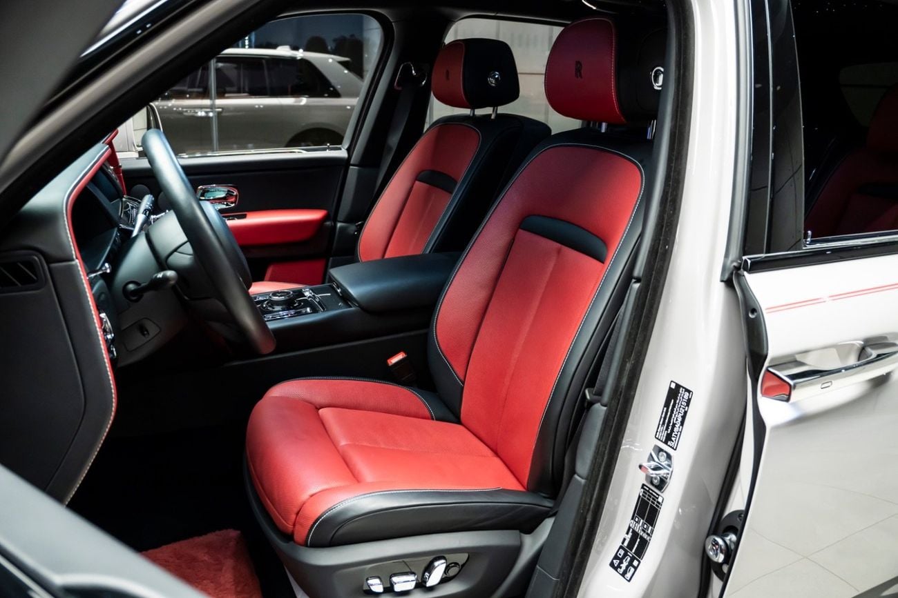 Rolls Royce Cullinan BLACK BADGE