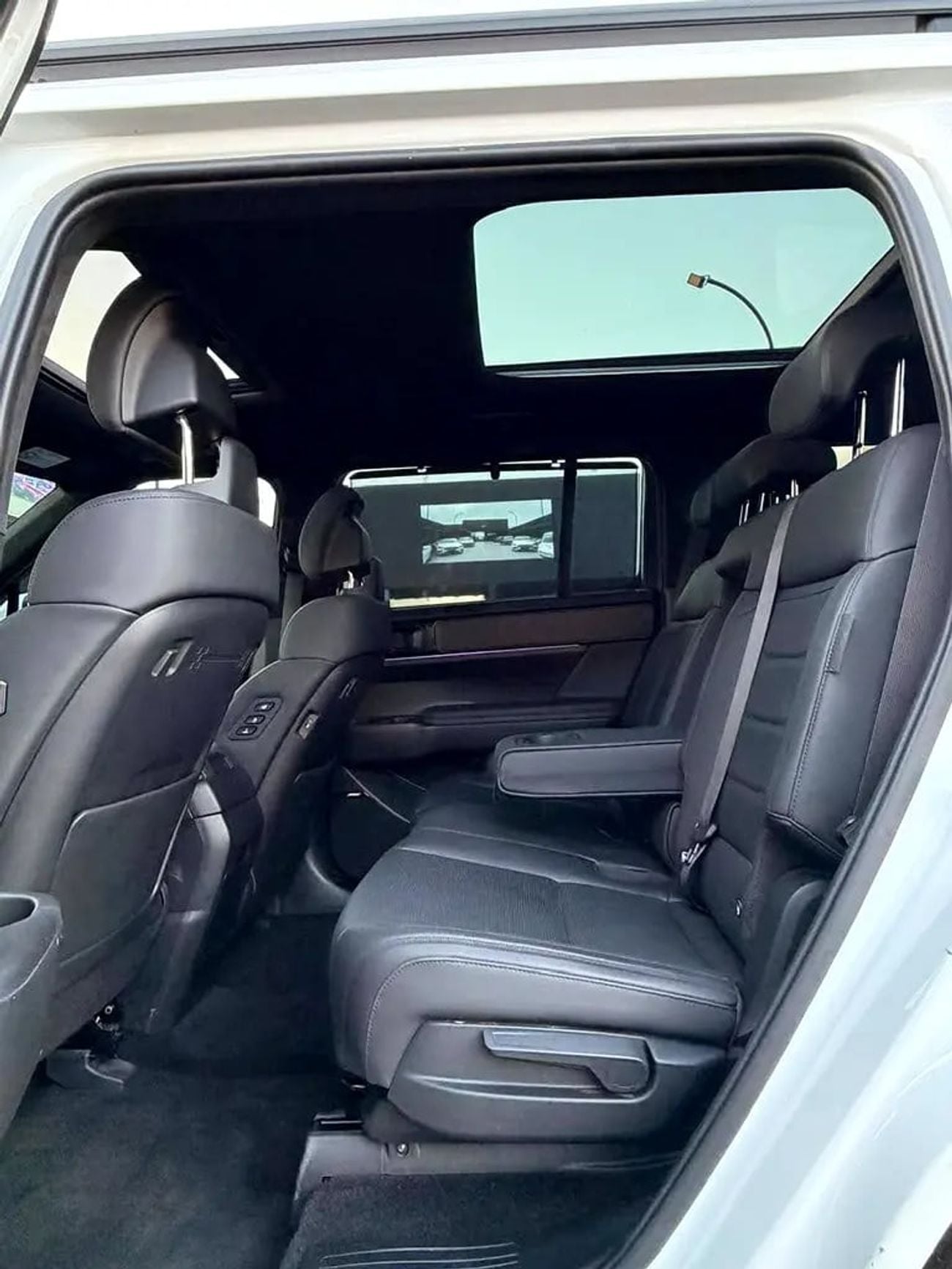 هيونداي سانتا في Calligraphy | Korean Specs | Luxury AWD SUV