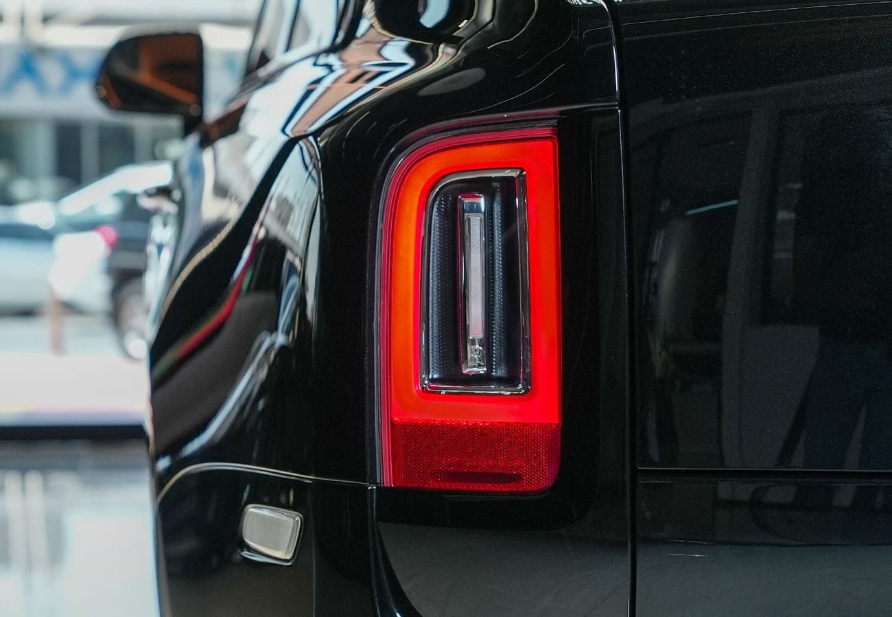 Rolls Royce Cullinan BLACK BADGE