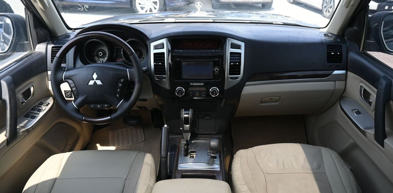 Mitsubishi Pajero GLS H/L PLATINUM