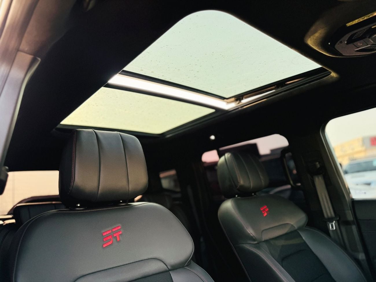 Jetour T2 LUX