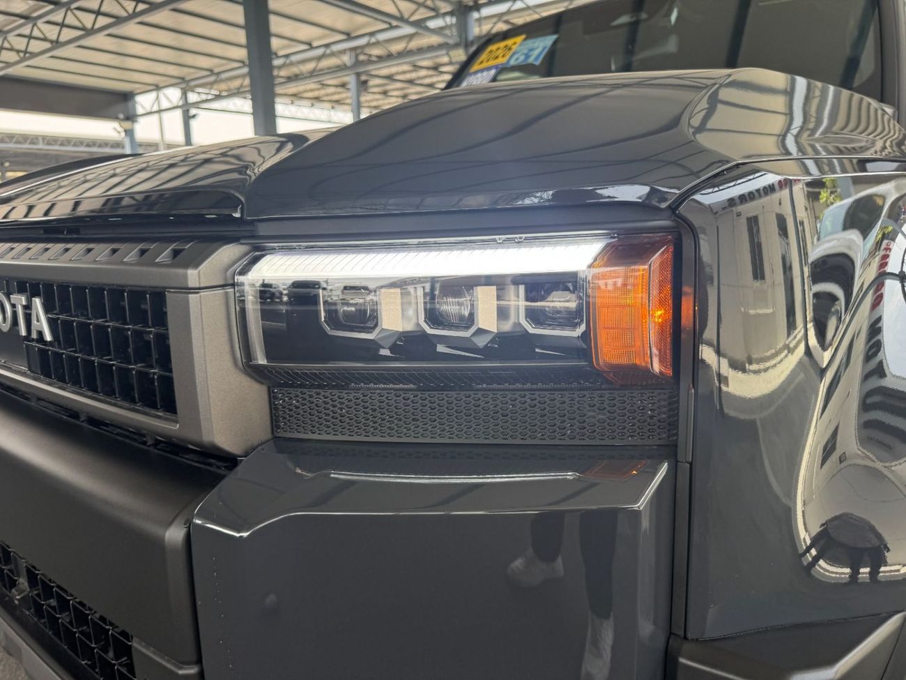 Toyota Prado PREMIUM 2026 TOYOTA PRADO HYBRID 2.4T **EXPORT ONLY**التصدير فقط خارج الخليج***