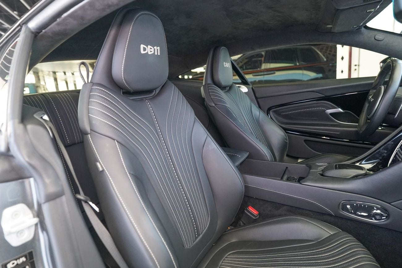 أستون مارتن DB11 ستاندارد STD