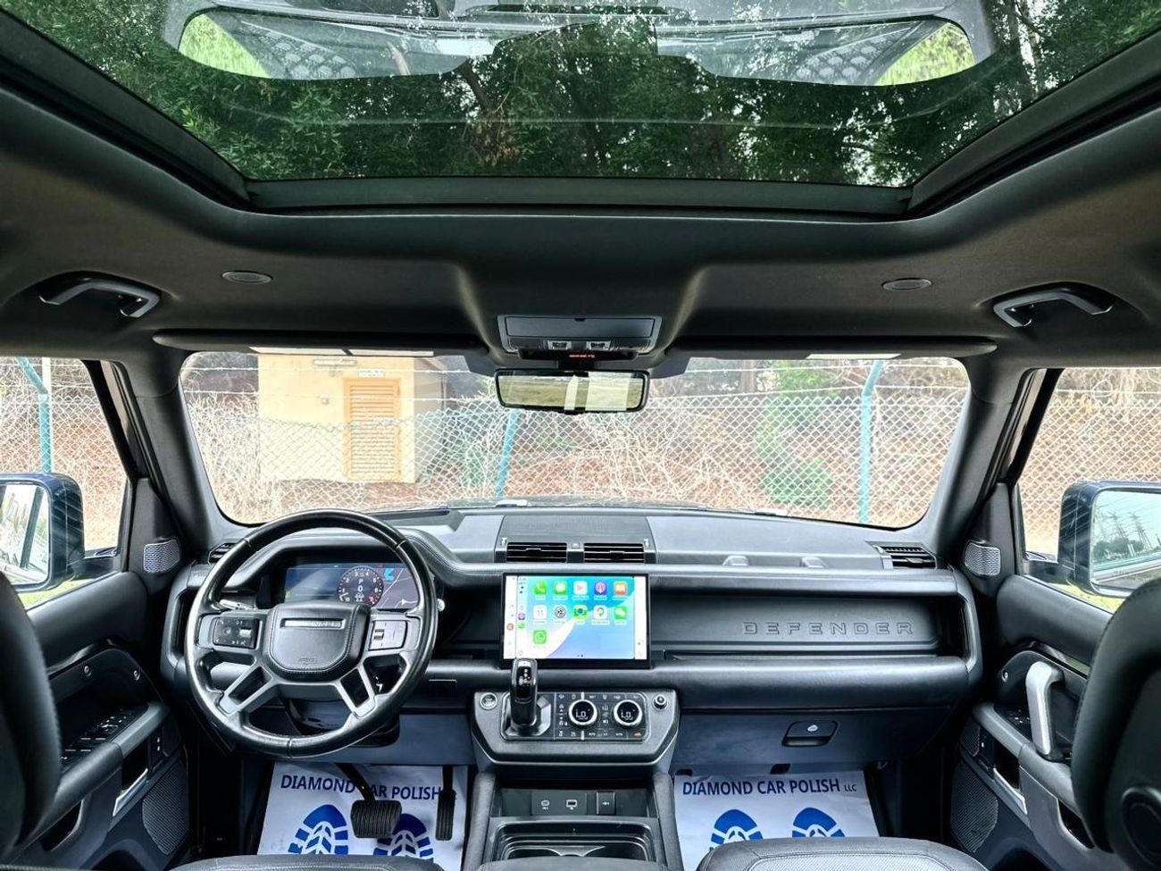 Land Rover Defender 2022