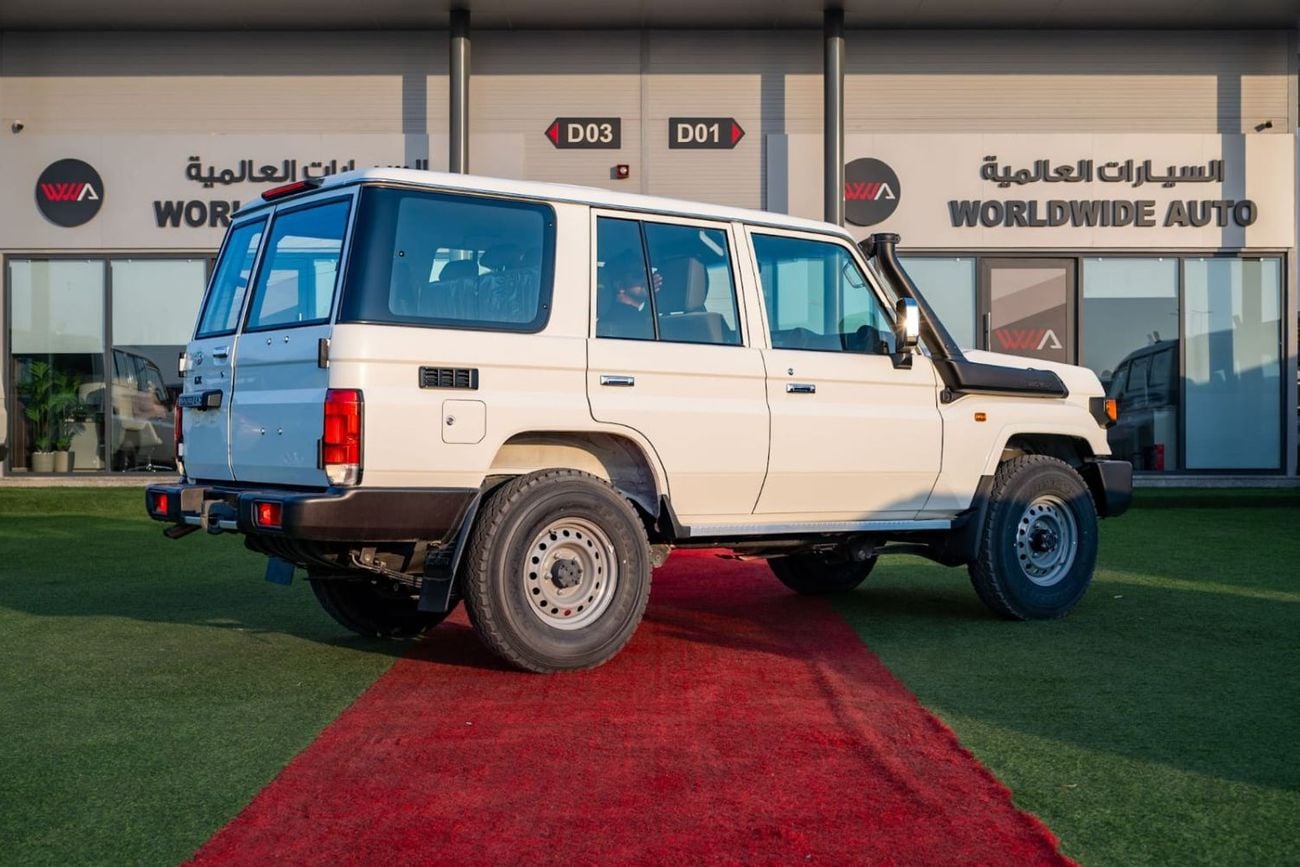 Toyota Land Cruiser 70 LC76 2.8L Manual Diesel