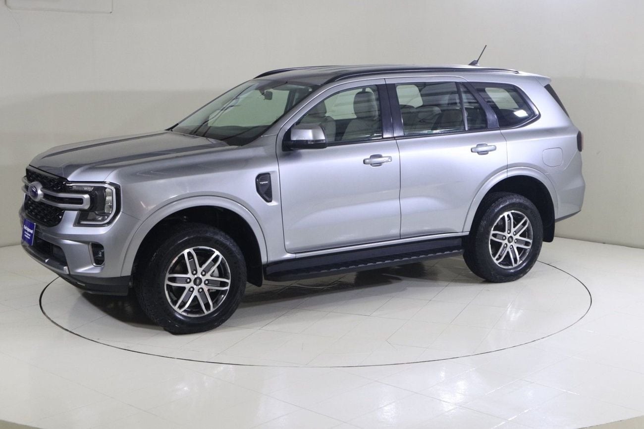 Ford Everest XLS EVR225 /AL TAYER MOTORS / AL QOUZ SHOWROOM