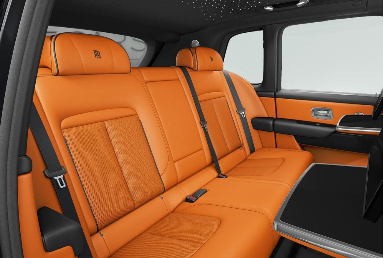 رولز رويس كولينان STD 5 seats MY27 Fully Loaded