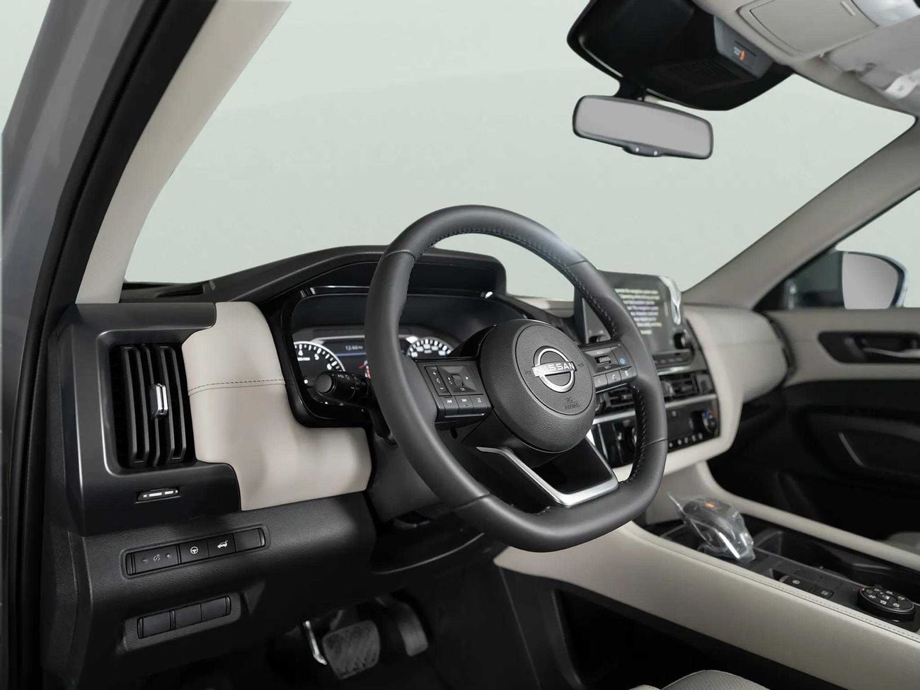 Nissan Pathfinder SV 3.5