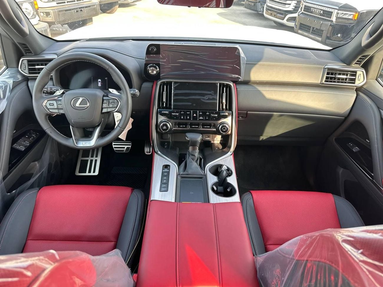 Lexus LX600 F SPORT