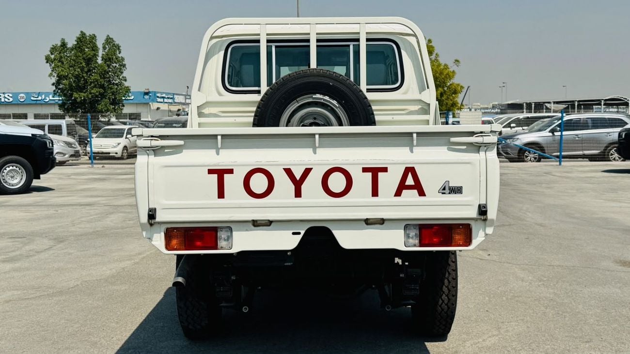Toyota Land Cruiser Pick Up