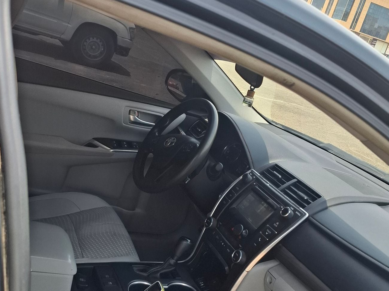 تويوتا كامري إل إي Hybrid LE