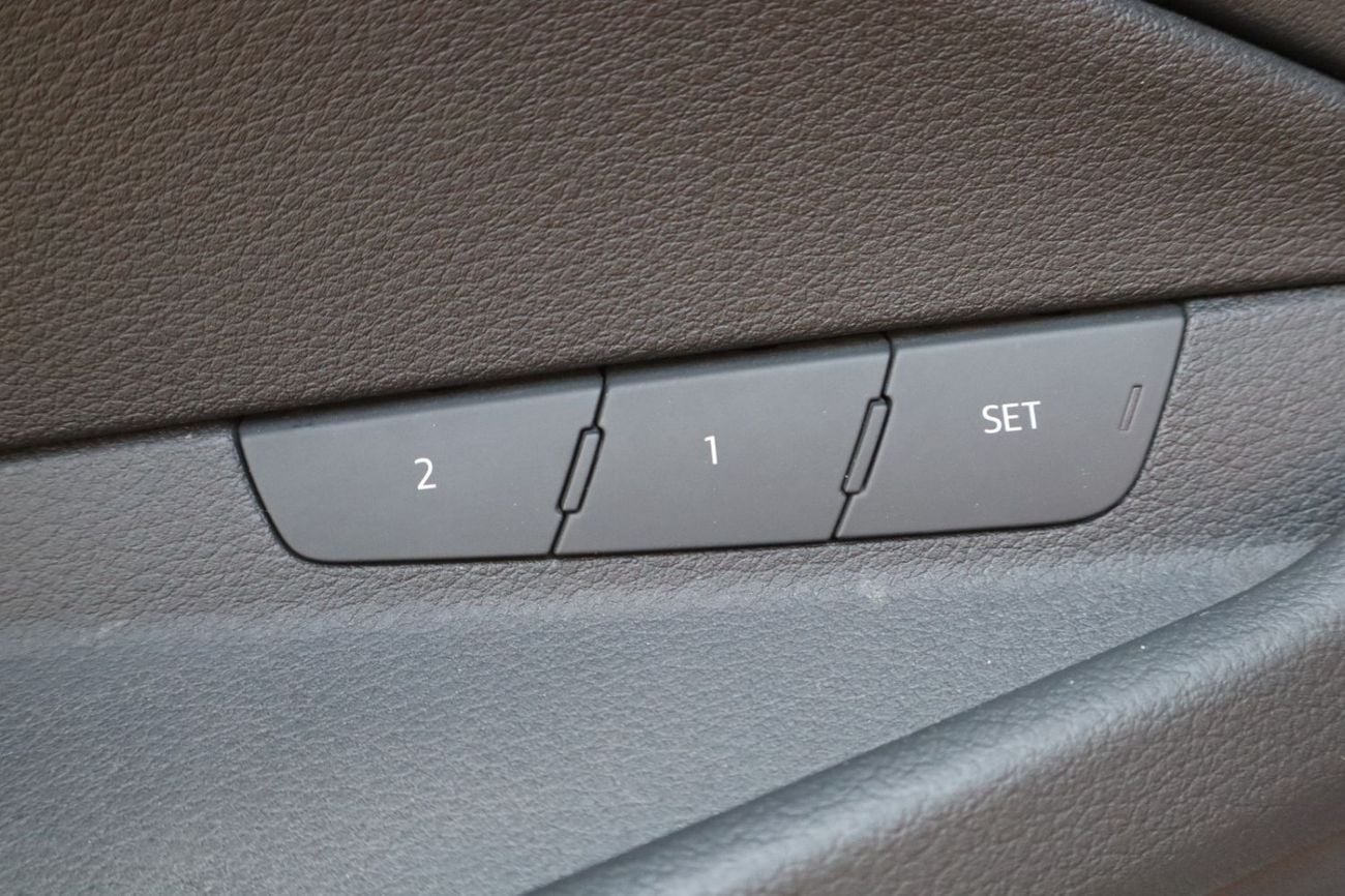 Audi Q8 e-tron 50 S-LINE