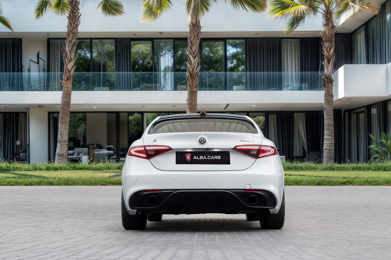 Alfa Romeo Giulia Veloce Giulia Veloce | 2,115 P.M | 0% Downpayment | LOW KM | WARRANTY