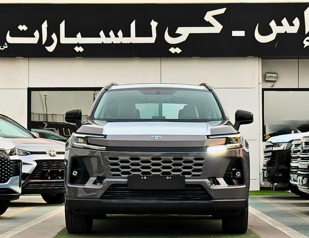 Toyota RAV4 XLE-G MID OPTION || 2.0L PETROL V4 / SUNROOF / DRIVER PWR SEAT / DVD+REAR CAMERA (CODE # RVPXLEO)