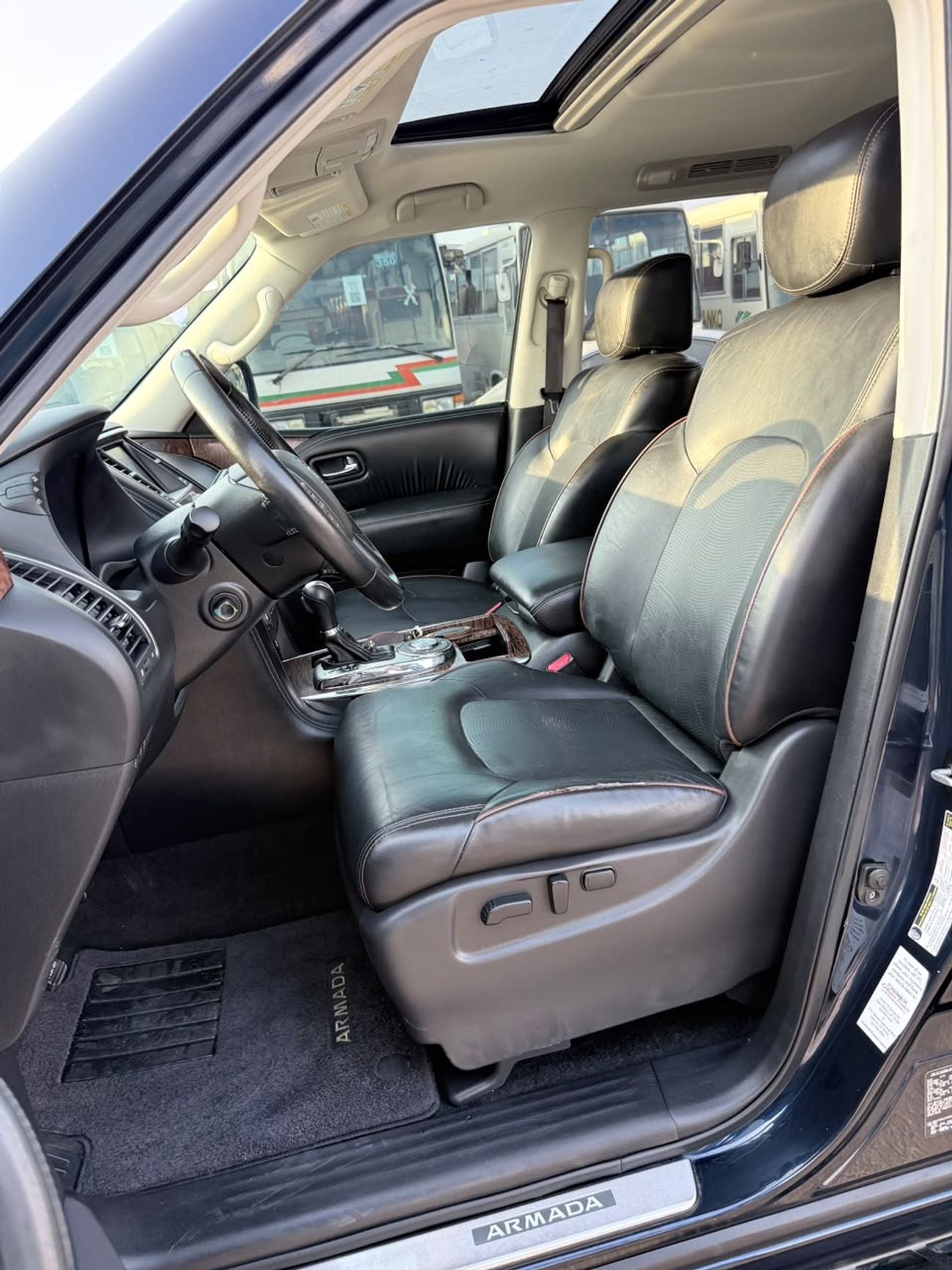 Nissan Armada SL Platinum 5.6L full option 2020
