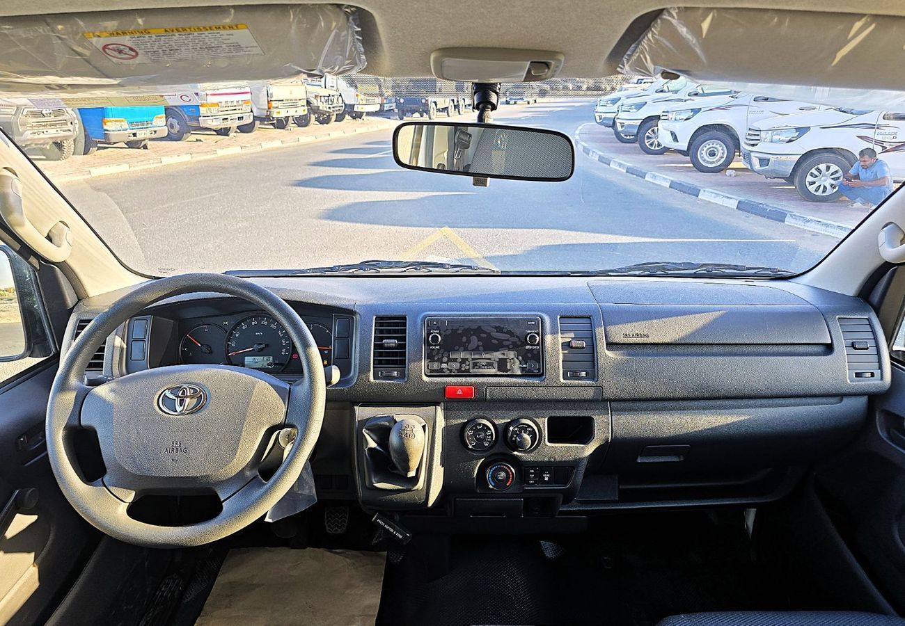 تويوتا هاياس GL Toyota Hiace Std Roof 15 Seater 2.7l Petrol M/T RWD White Color 2026 Model