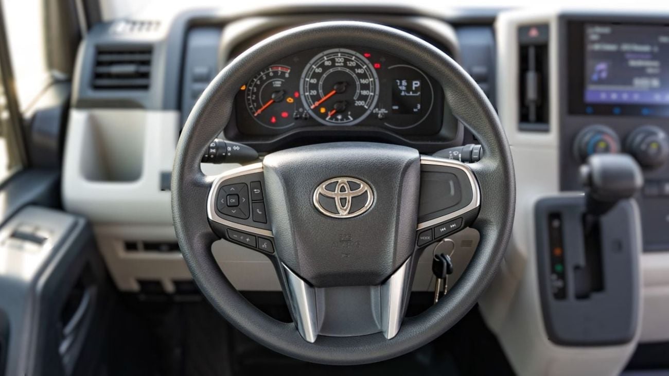 تويوتا هاياس DX Toyota Hiace High Roof Black Bump 3.5l A/T White color 2026 Model